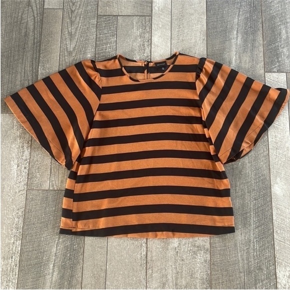 Who What Wear Size Medium Orange and Black Striped Top. - Picture 5 of 7
